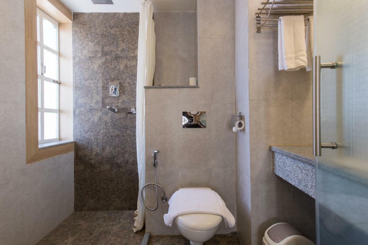 Bouddha Boutique Hotel Pvt Ltd กาฐมาณฑุ ภายนอก รูปภาพ